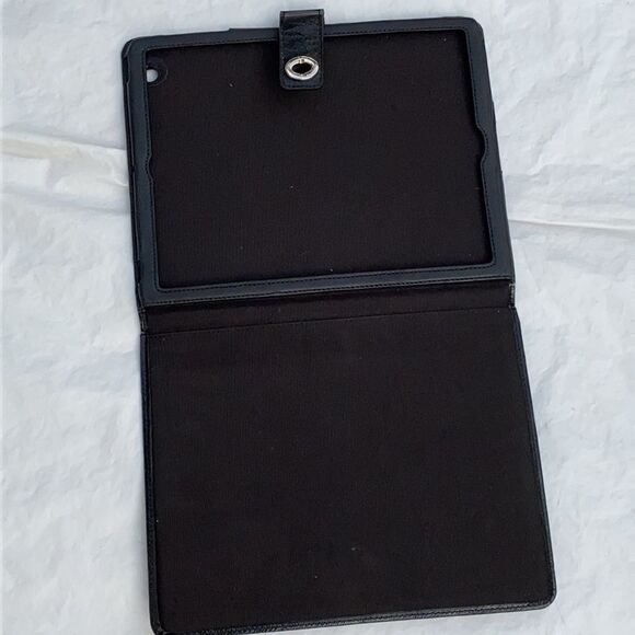 Bundle table/IPad cases Coach/Vera Bradley NEW - Picture 7 of 9